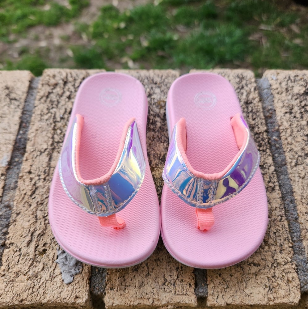 Wonder Nation Pink Flipflops size 5/6